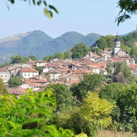 Maison A Treffort, Ain 펜션