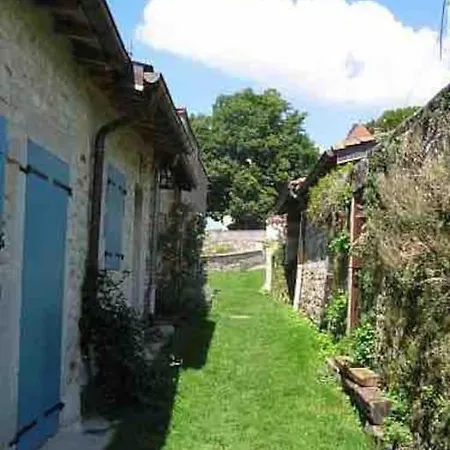 Maison A Treffort, Ain *